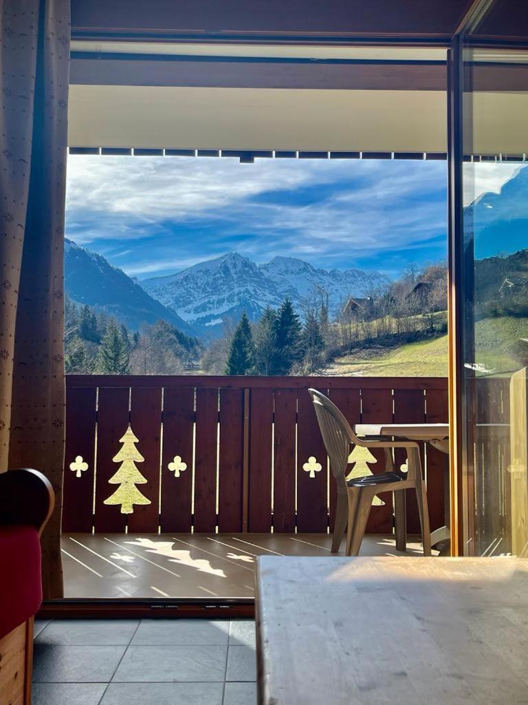 Aparthotel Mountain River Resort Val dʼIlliez Eksteriør billede